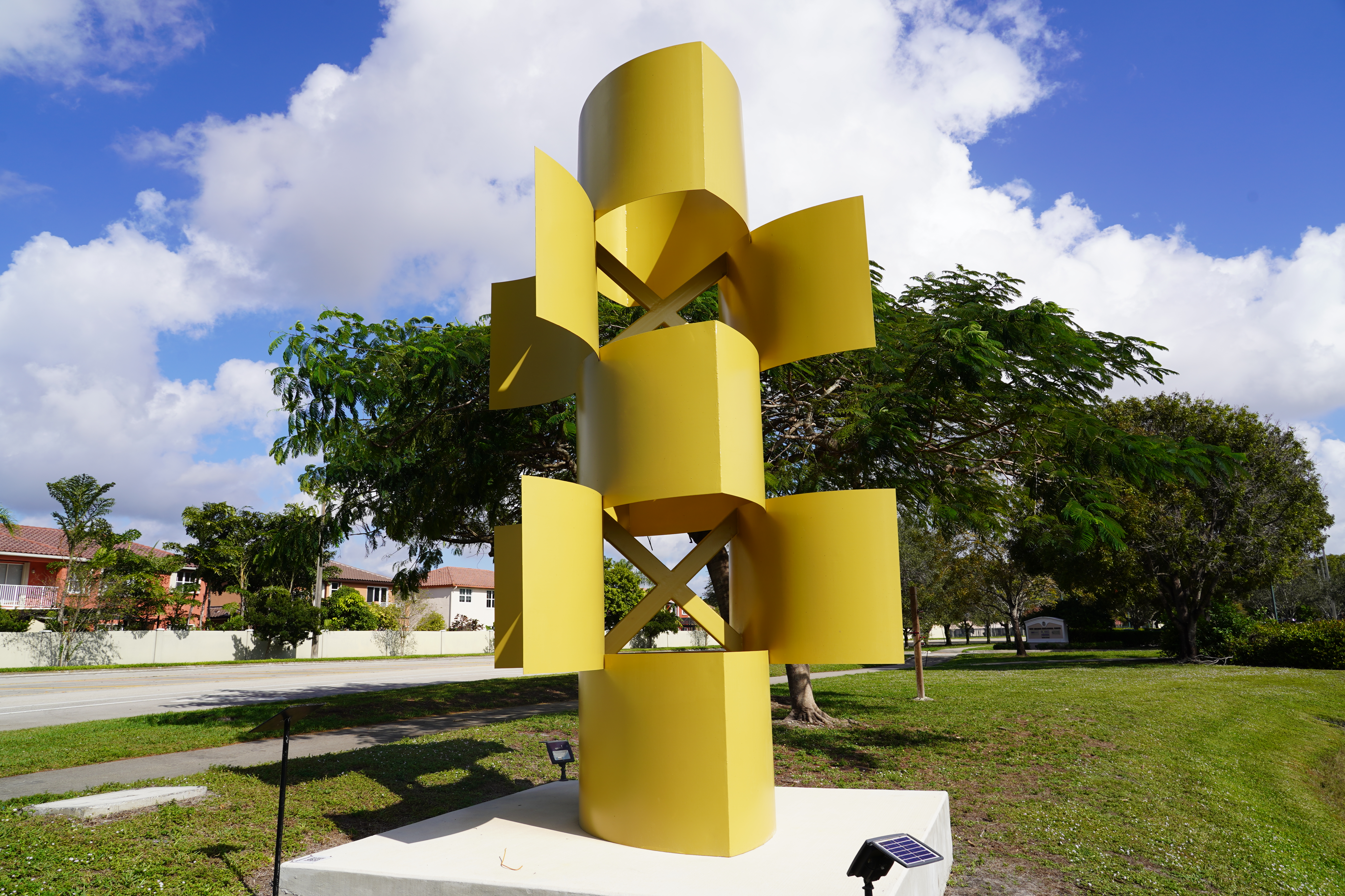 Photo of Crest..And sculpture 